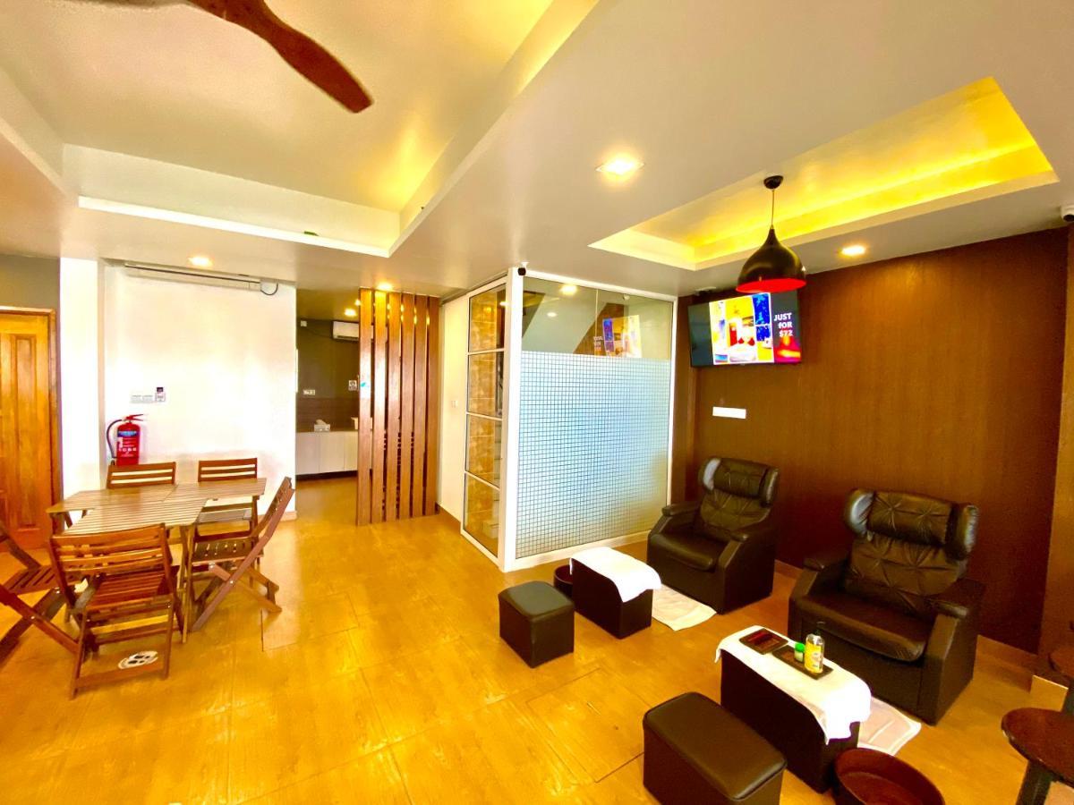 Beach Breeze And Spa Hulhumalé Exterior foto