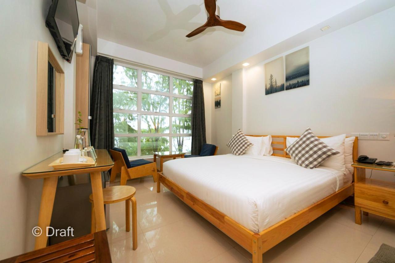 Beach Breeze And Spa Hulhumalé Exterior foto